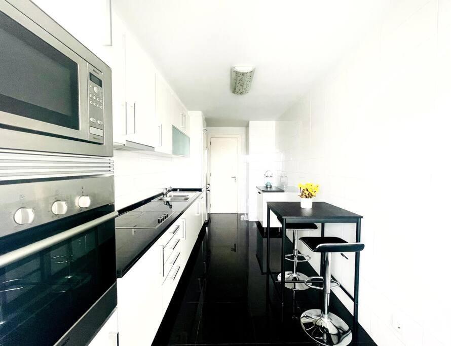 Airport Expo Apartment Lisbon Exterior photo