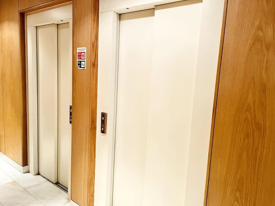 Airport Expo Apartment Lisbon Exterior photo
